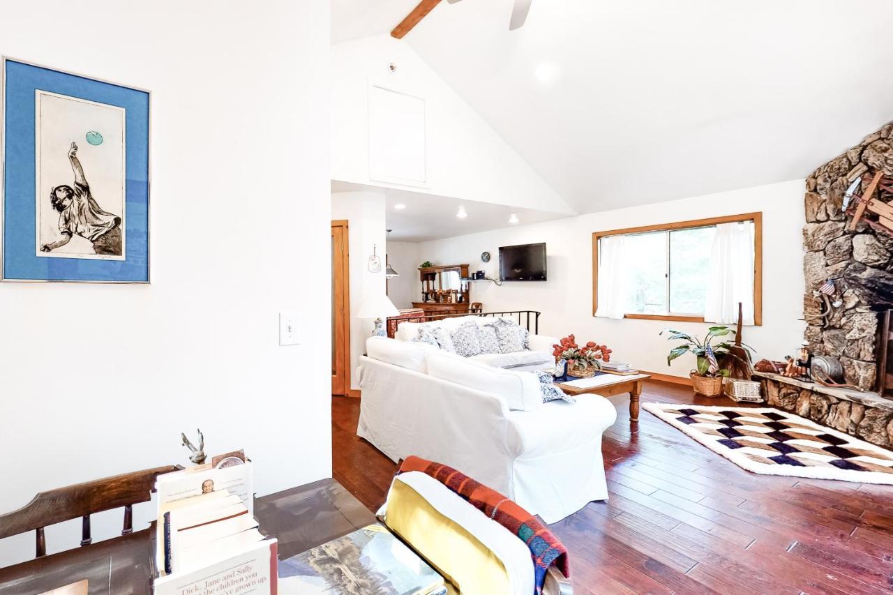 Villa Babbling Brook Lake Arrowhead Esterno foto